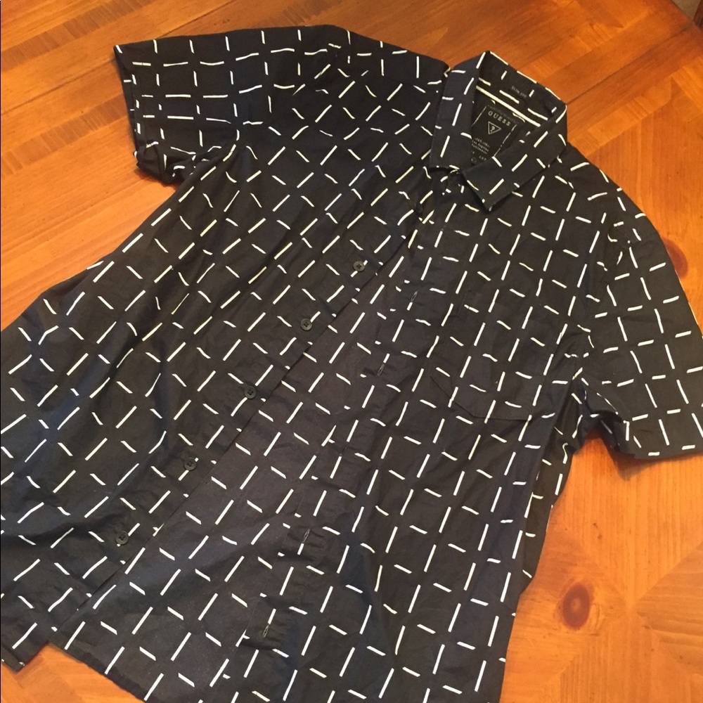 Guess Black and White Short Sleeve Slim Fit